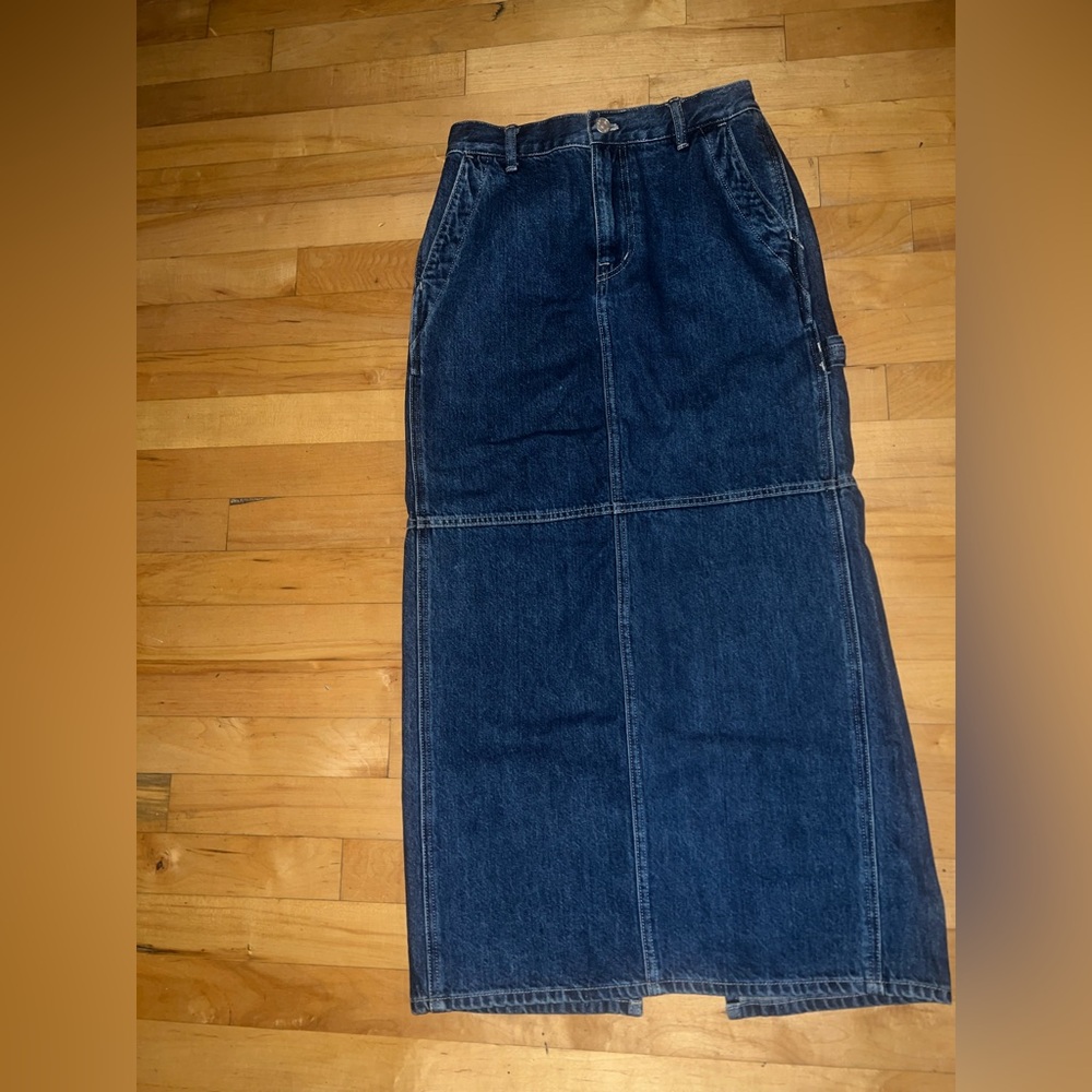 Madewell Carpenter style denim skirt